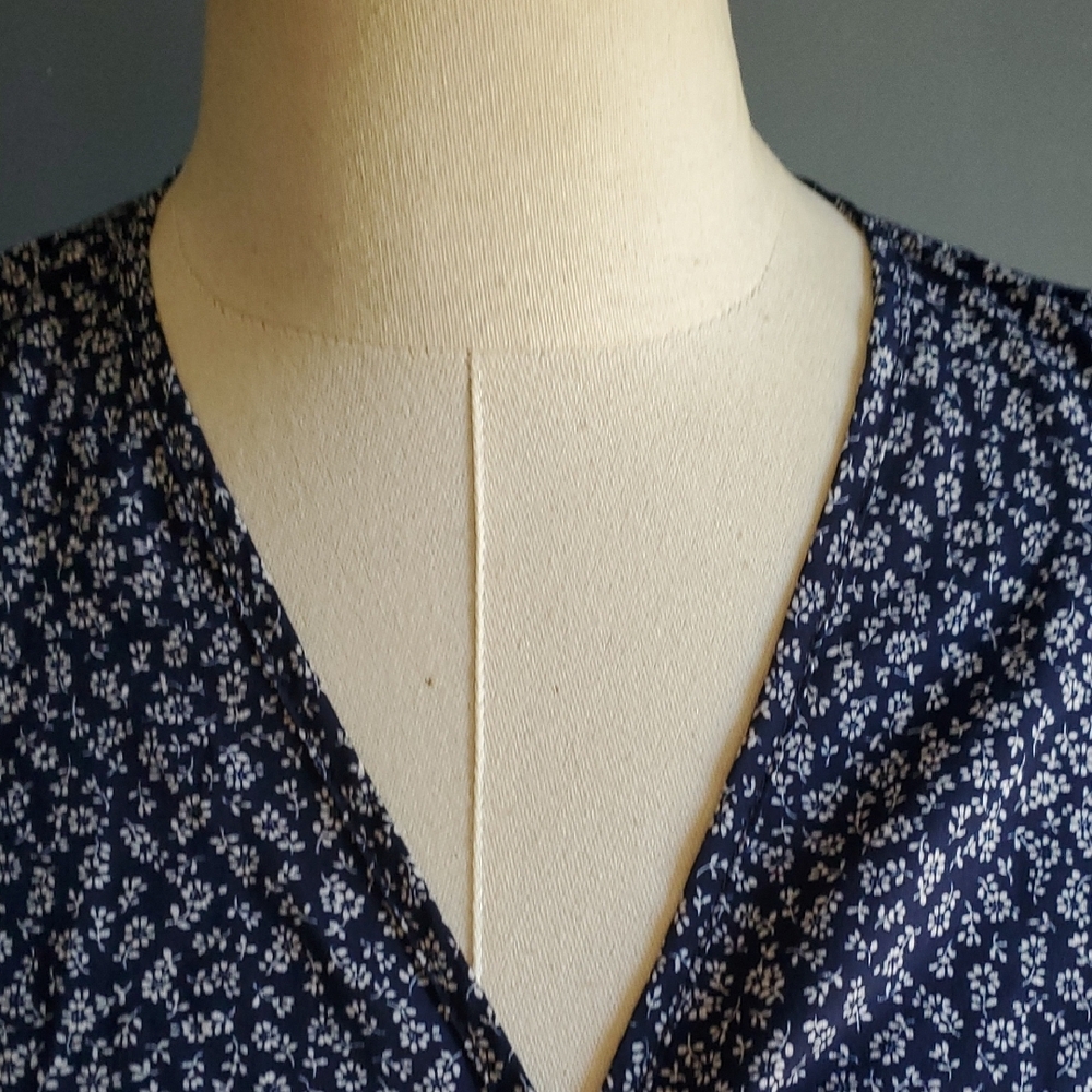 Pretty Garden Elegant Floral Wrap Maxi Dress - Picture 9 of 15